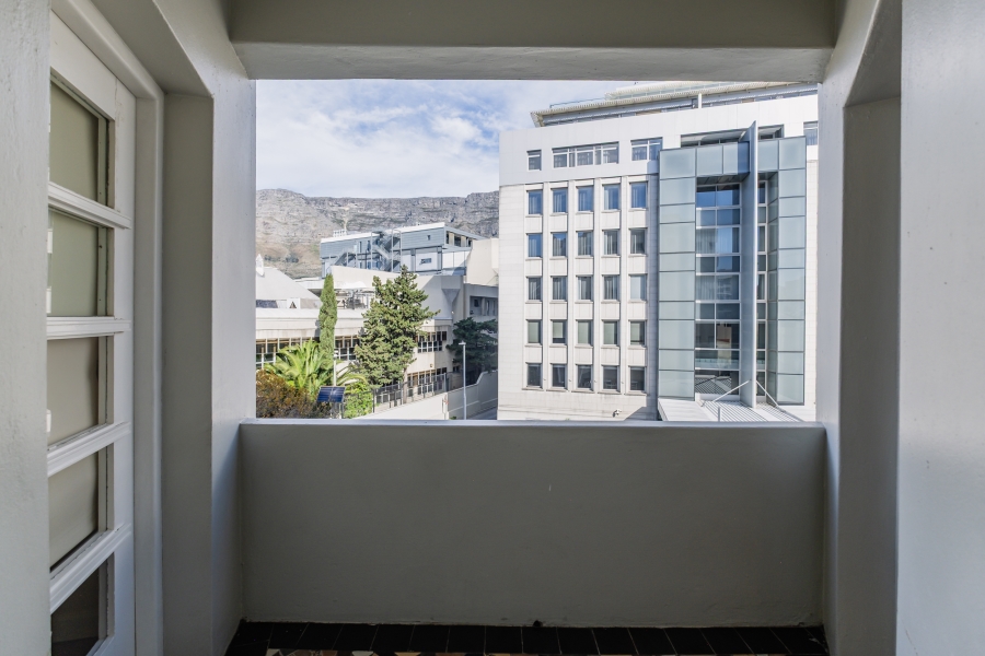 2 Bedroom Property for Sale in Cape Town City Centre Western Cape